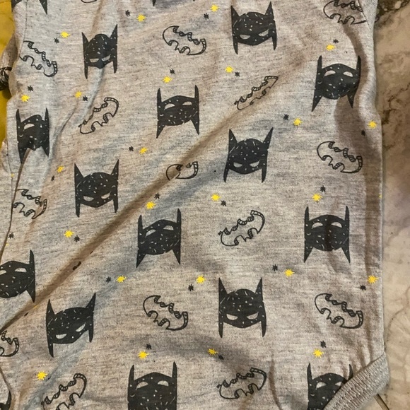 NWT Batman Baby Onesie Gray/Black/Yellow little Batman Faces & Logo silhouette - Picture 2 of 4